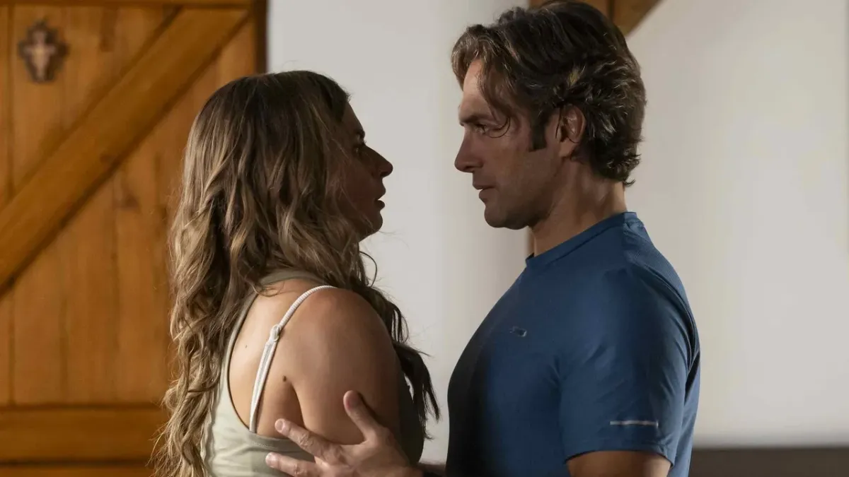 ‘Terra Forte’: Flor e Sammy fazem confissão arriscada e são ouvidos às escondidas