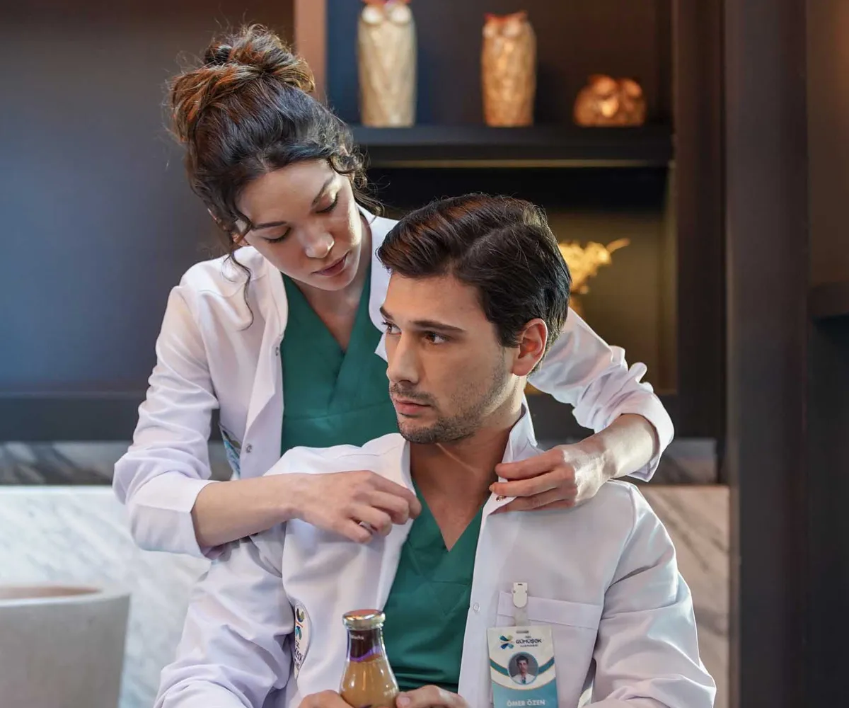 The Town Doctor: Momento inesperado no casamento vai mudar destino de Leyla e Omer