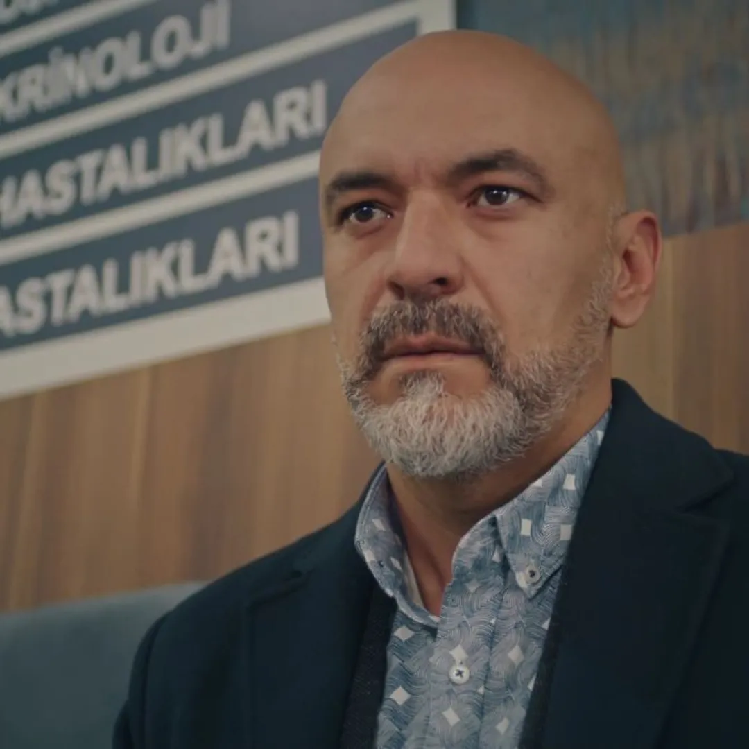 Melek: A Mother's Struggle: Alpay confessa as suas maldades antes do seu fim triste!