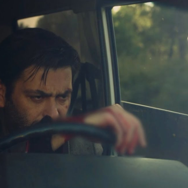 The Town Doctor: Acidente coloca vida de Hakan e Yalcin em Risco