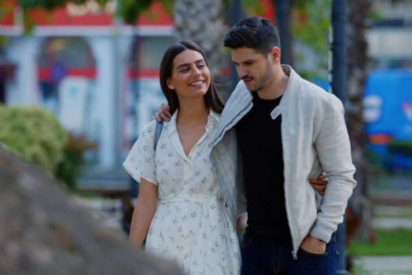 'Never Let Go': Nur apresentou a demissão, mas continua ligada a Yiğit
