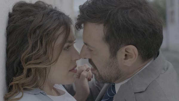 Isabel seduz Francisco para o destruir de uma vez por todas