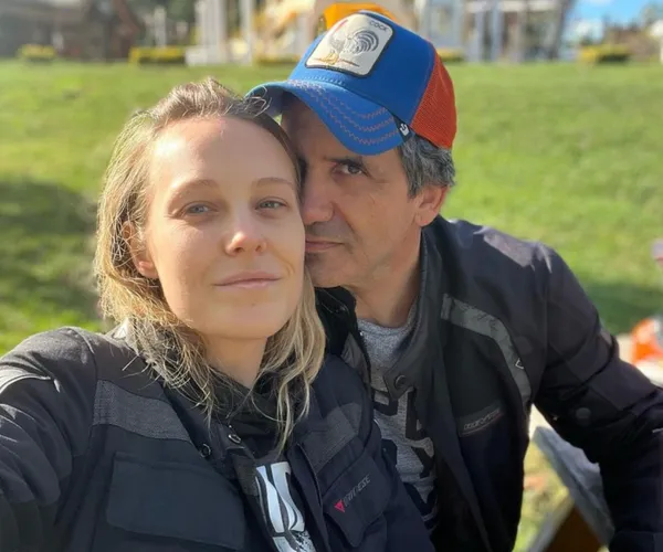 Surpresa: Orhan e Süreyya são casados na vida real!