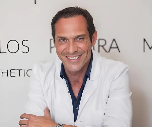 José Carlos Pereira abre Clínica de Cirurgia Estética