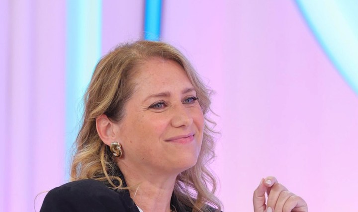 Alda Gomes emociona-se no Dois às 10: “A adolescência da minha filha será nos meus 60 anos”