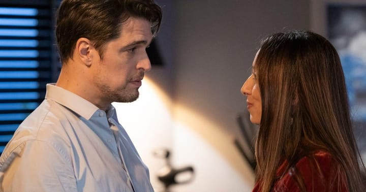 Aruna descobre que está grávida de Virgílio e entra em pânico em 'A Protegida'