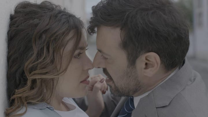 Isabel seduz Francisco para o destruir de uma vez por todas